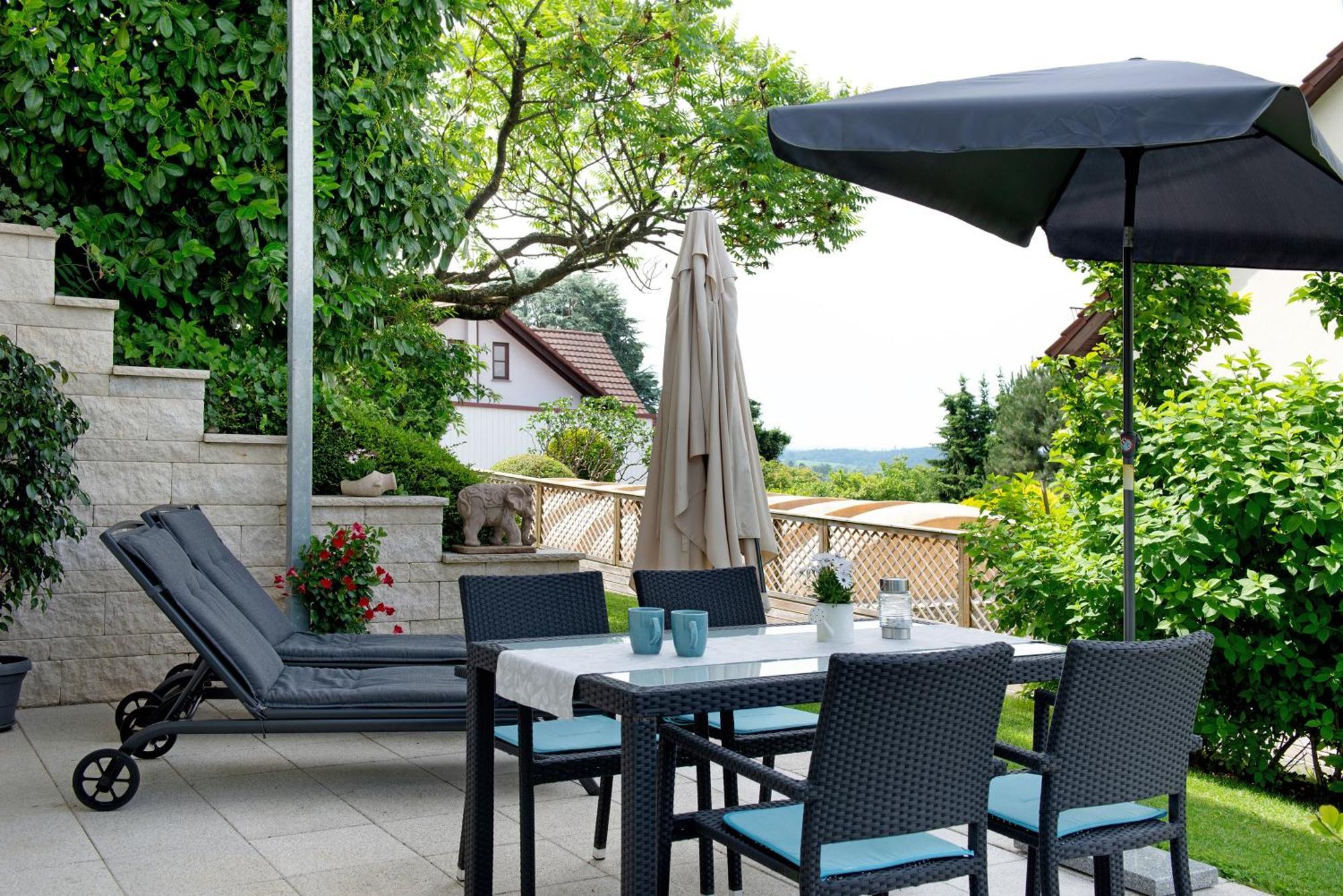 Apartment Mit Terrasse *